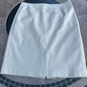 Ann Taylor classic pencil skirt. Size 10. Light khaki. Professional